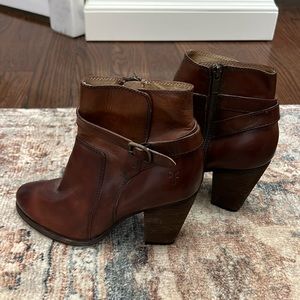 FRYE heel leather booties